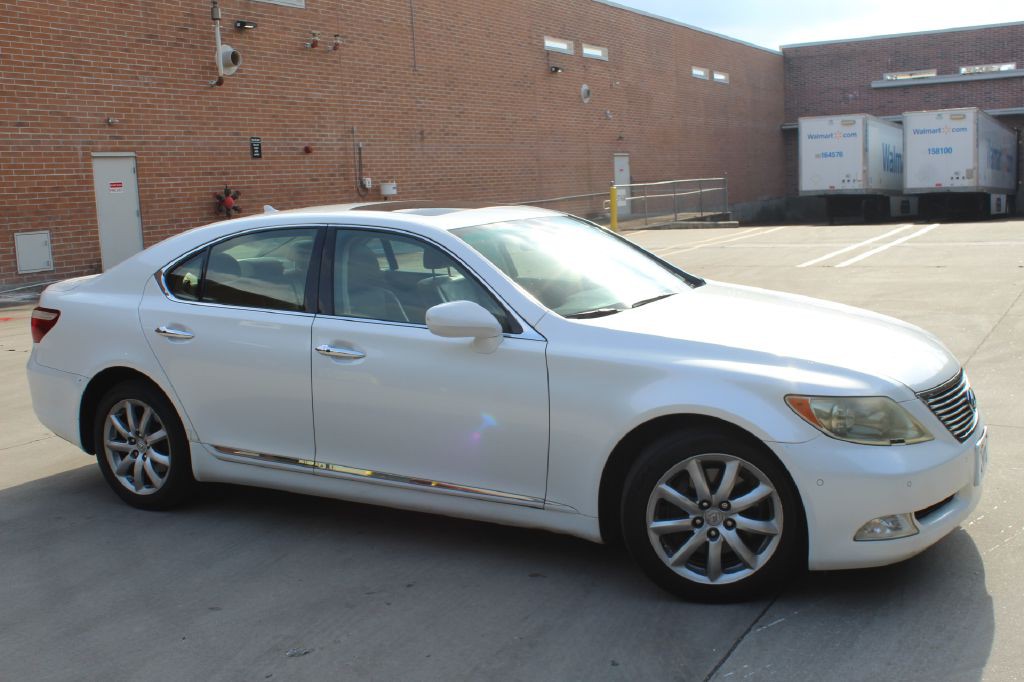 2009 Lexus LS Image 6