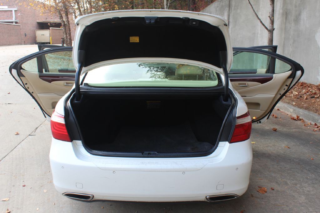 2009 Lexus LS Image 22