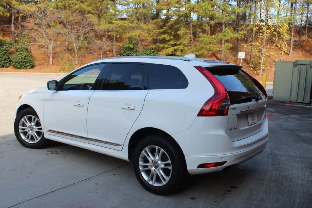 2015 Volvo XC60 Image 3