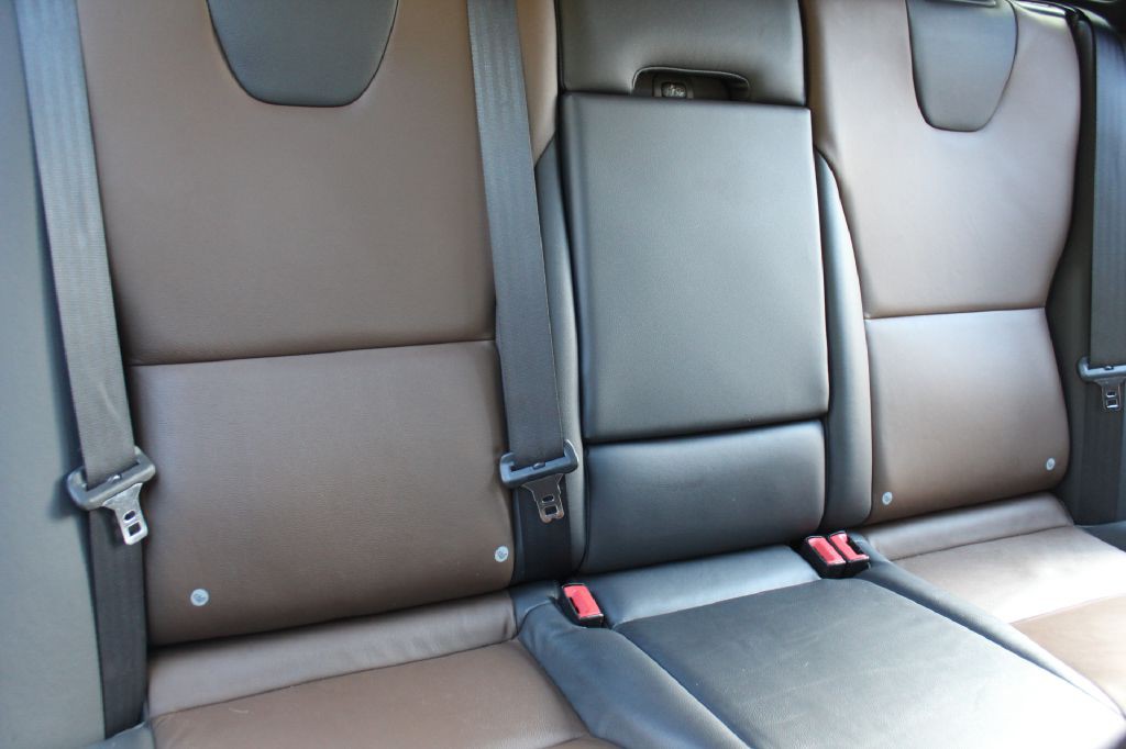 2015 Volvo XC60 Image 13