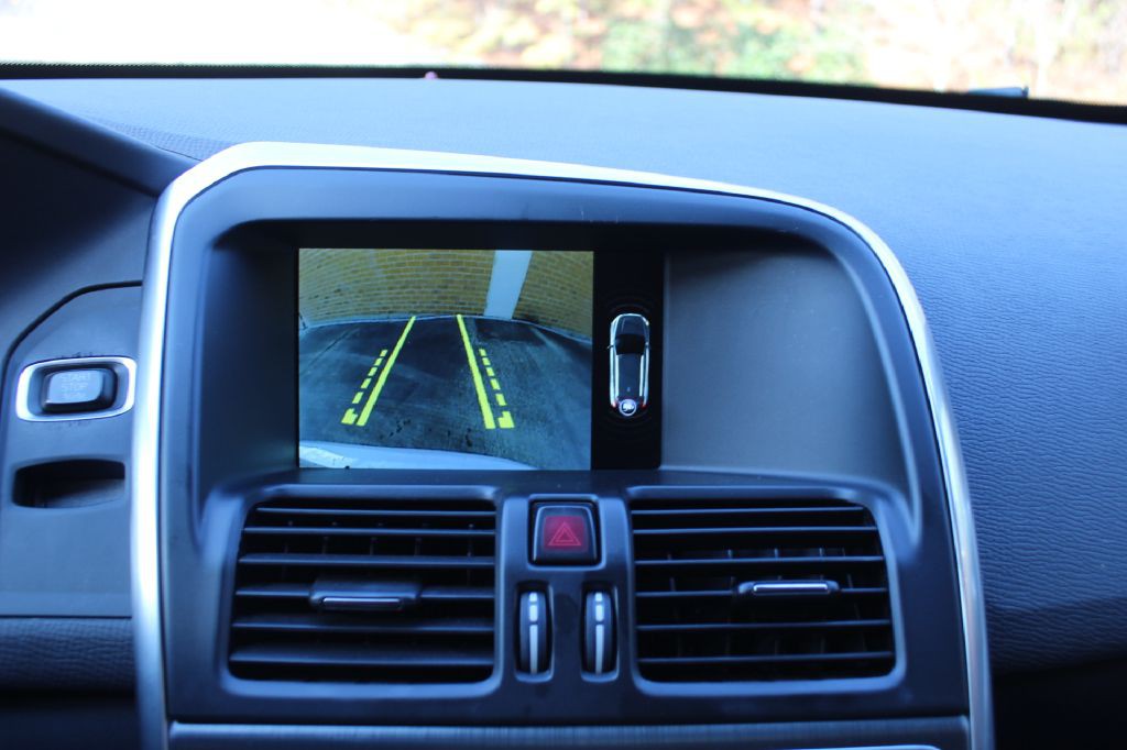 2015 Volvo XC60 Image 27