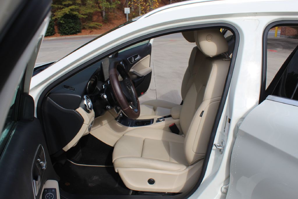 2018 Mercedes-Benz GLA-Class Image 10