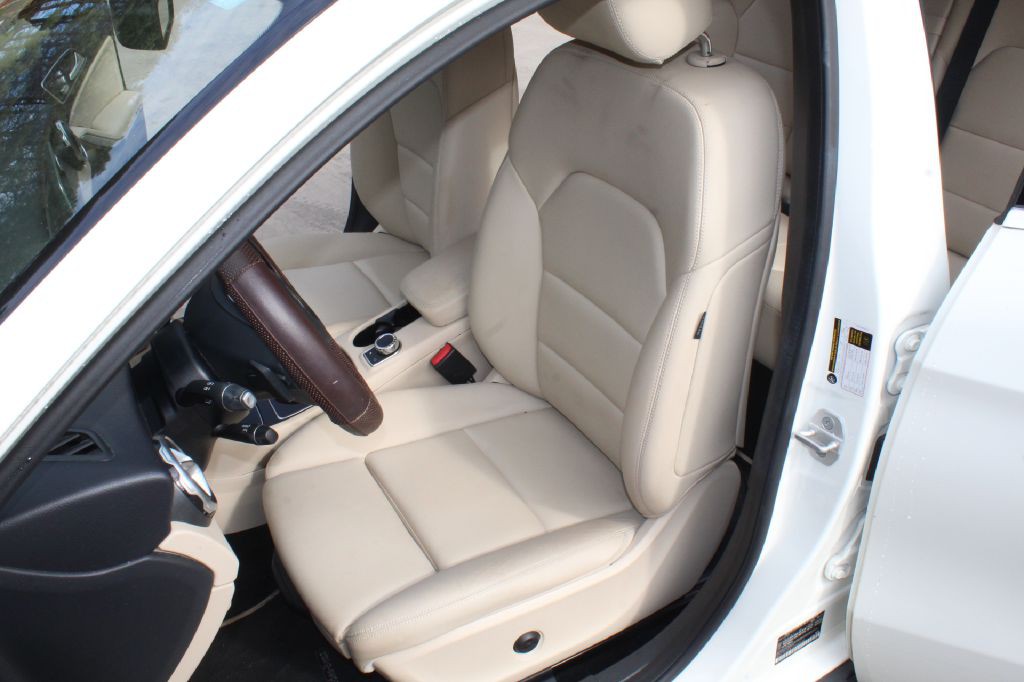 2018 Mercedes-Benz GLA-Class Image 11