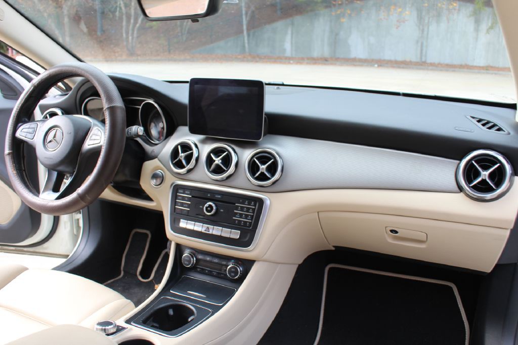 2018 Mercedes-Benz GLA-Class Image 13