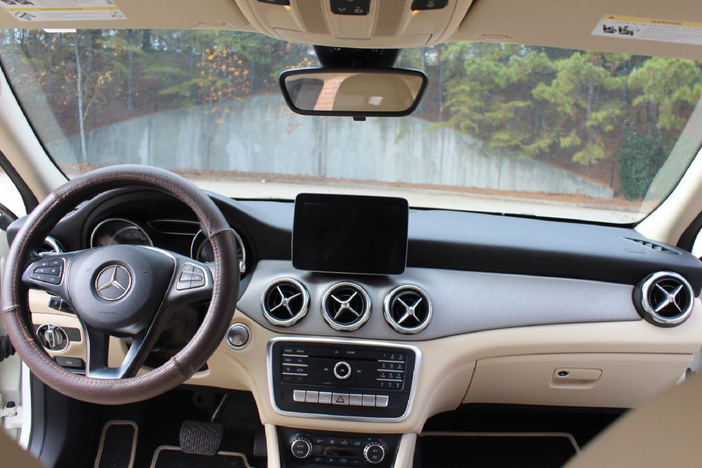 2018 Mercedes-Benz GLA-Class Image 14