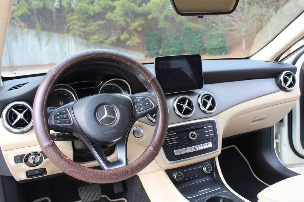 2018 Mercedes-Benz GLA-Class Image 15