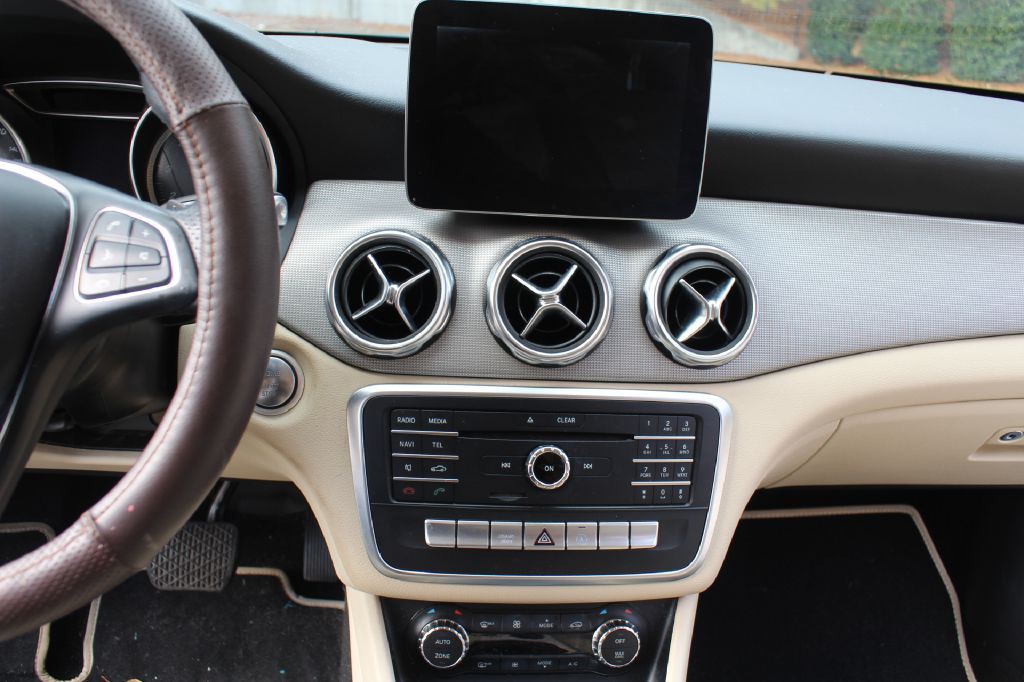 2018 Mercedes-Benz GLA-Class Image 17