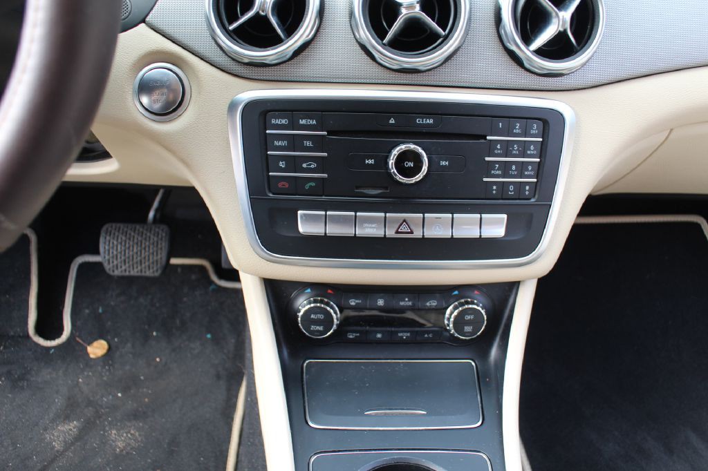 2018 Mercedes-Benz GLA-Class Image 19