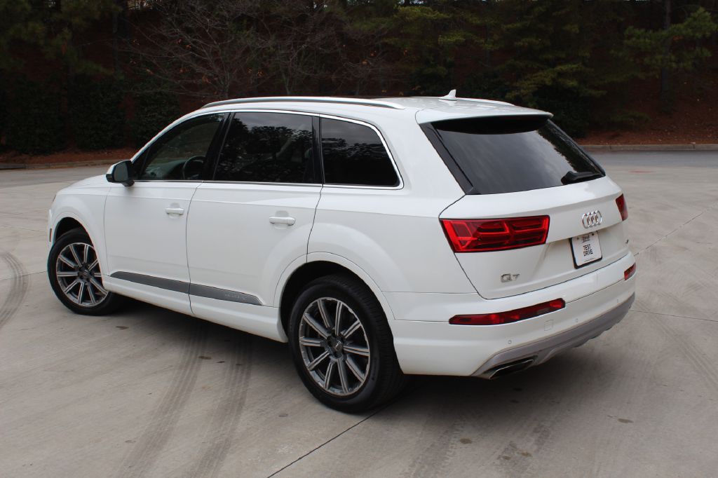 2017 Audi Q7 Image 3