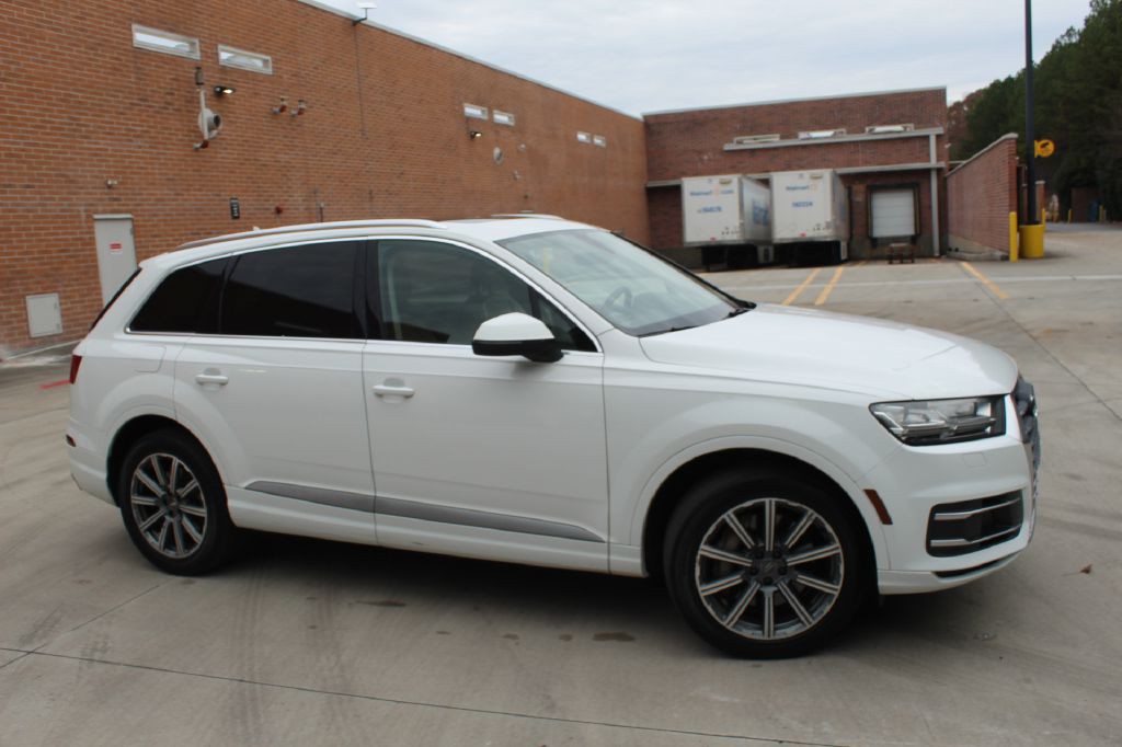 2017 Audi Q7 Image 6