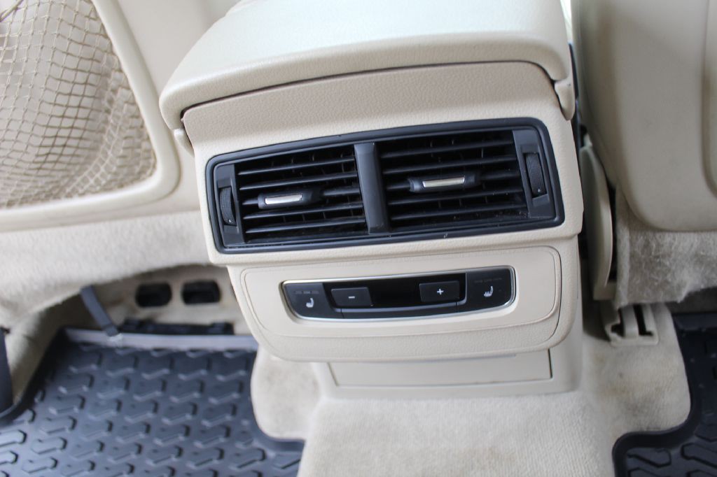 2017 Audi Q7 Image 17