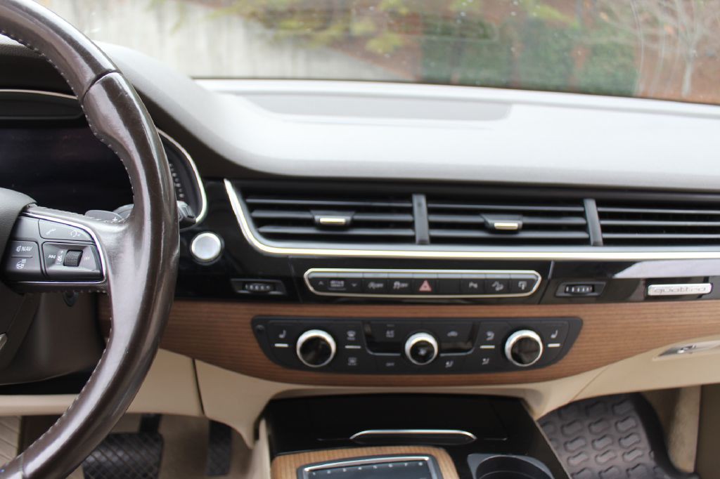 2017 Audi Q7 Image 22