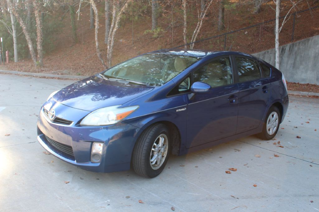 2011 Toyota Prius Image 2