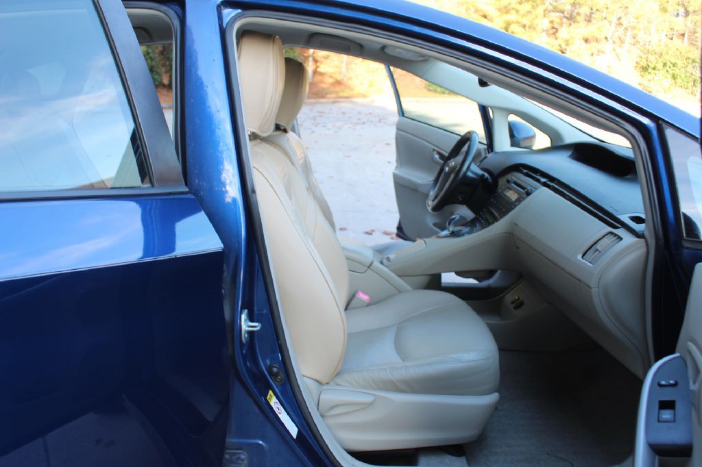 2011 Toyota Prius Image 8