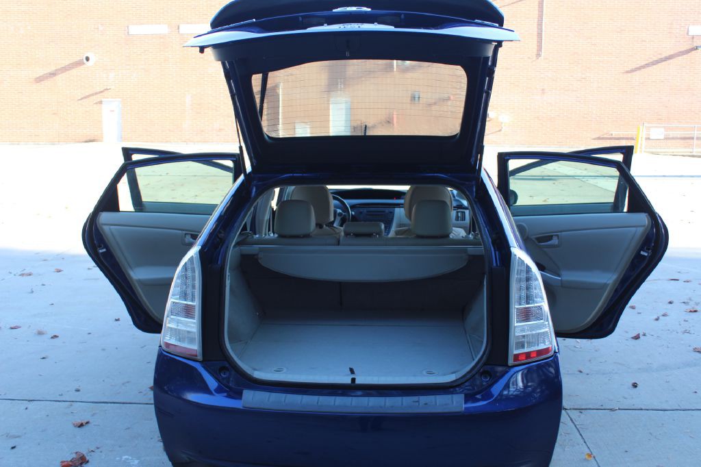 2011 Toyota Prius Image 22