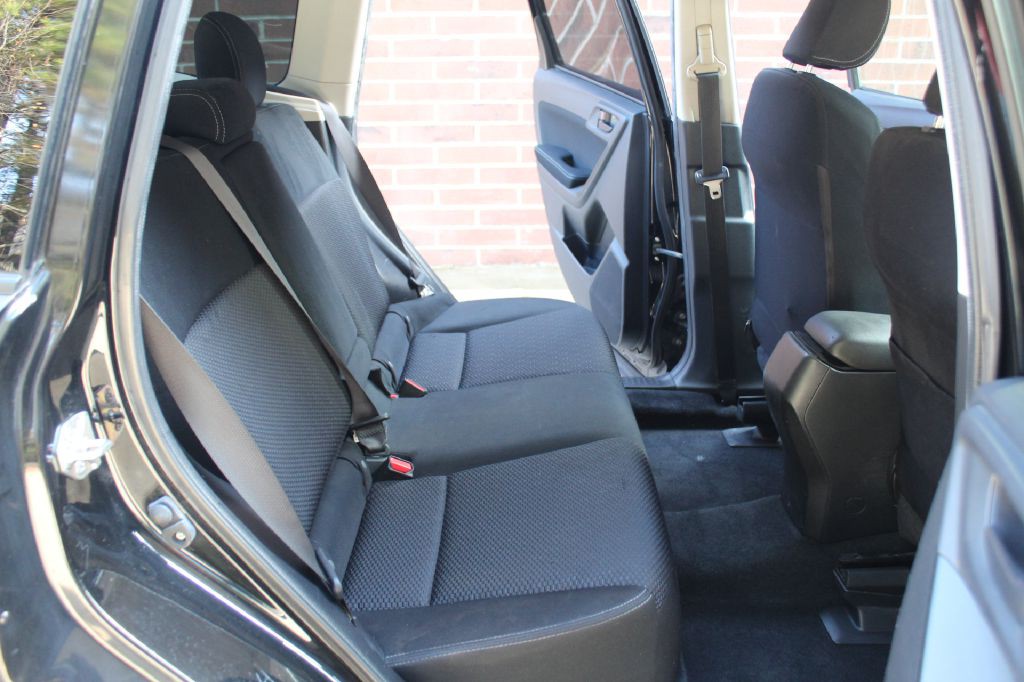 2014 Subaru Forester Image 8