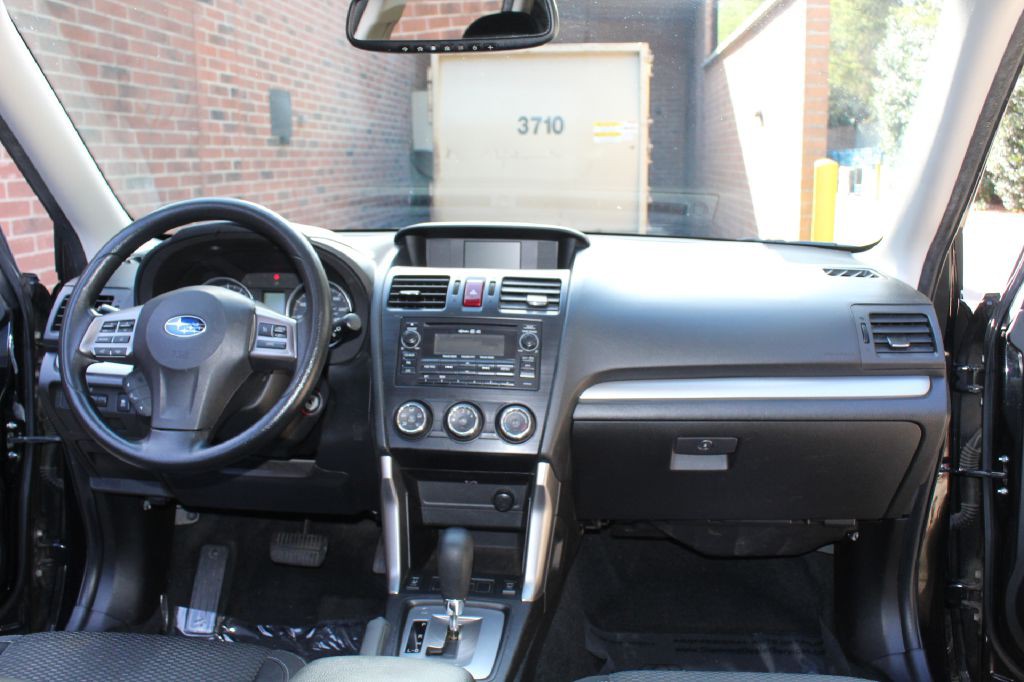 2014 Subaru Forester Image 14