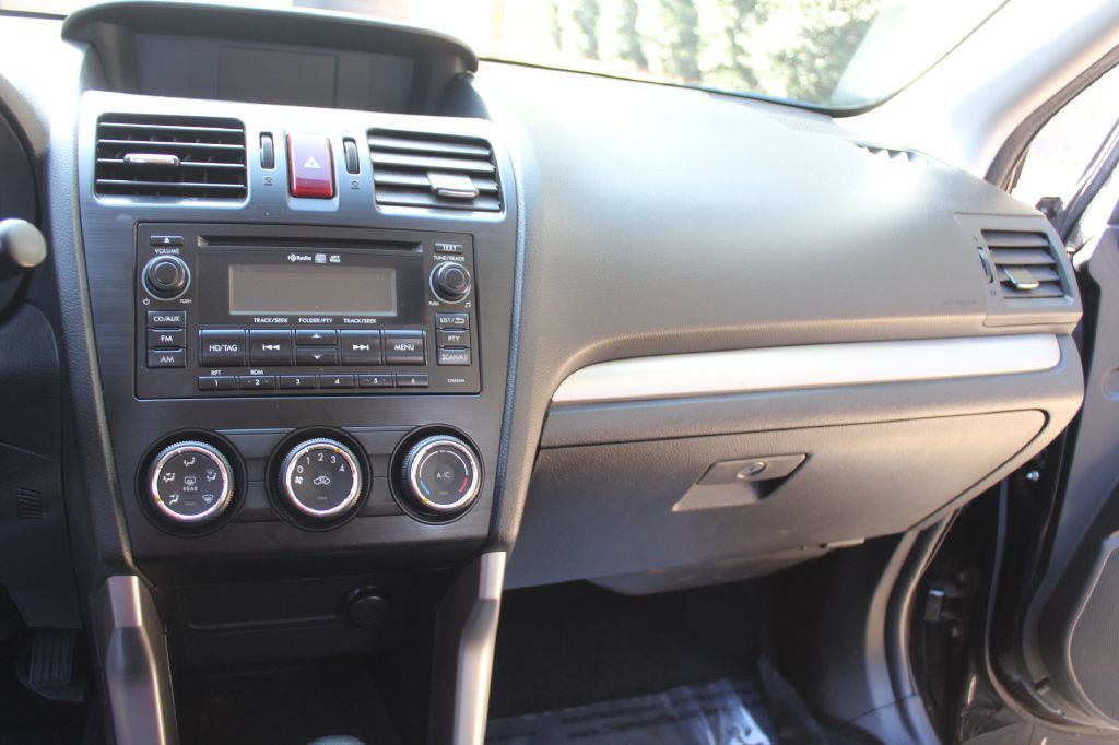 2014 Subaru Forester Image 18