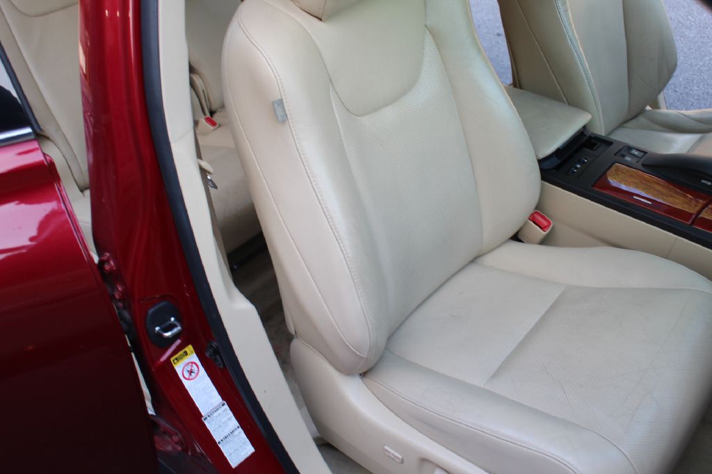 2011 Lexus RX Image 12