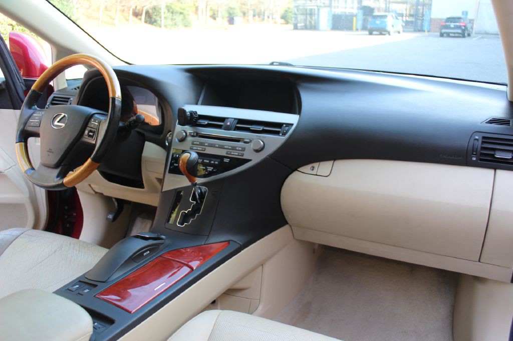 2011 Lexus RX Image 13