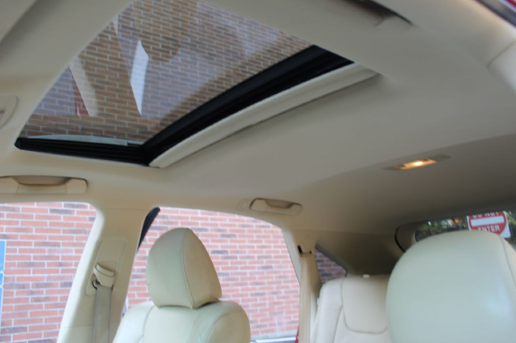 2011 Lexus RX Image 20