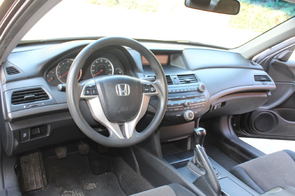 2008 Honda Accord Image 13