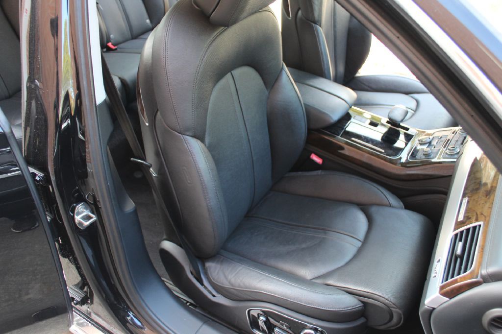 2014 Audi A8 Image 12