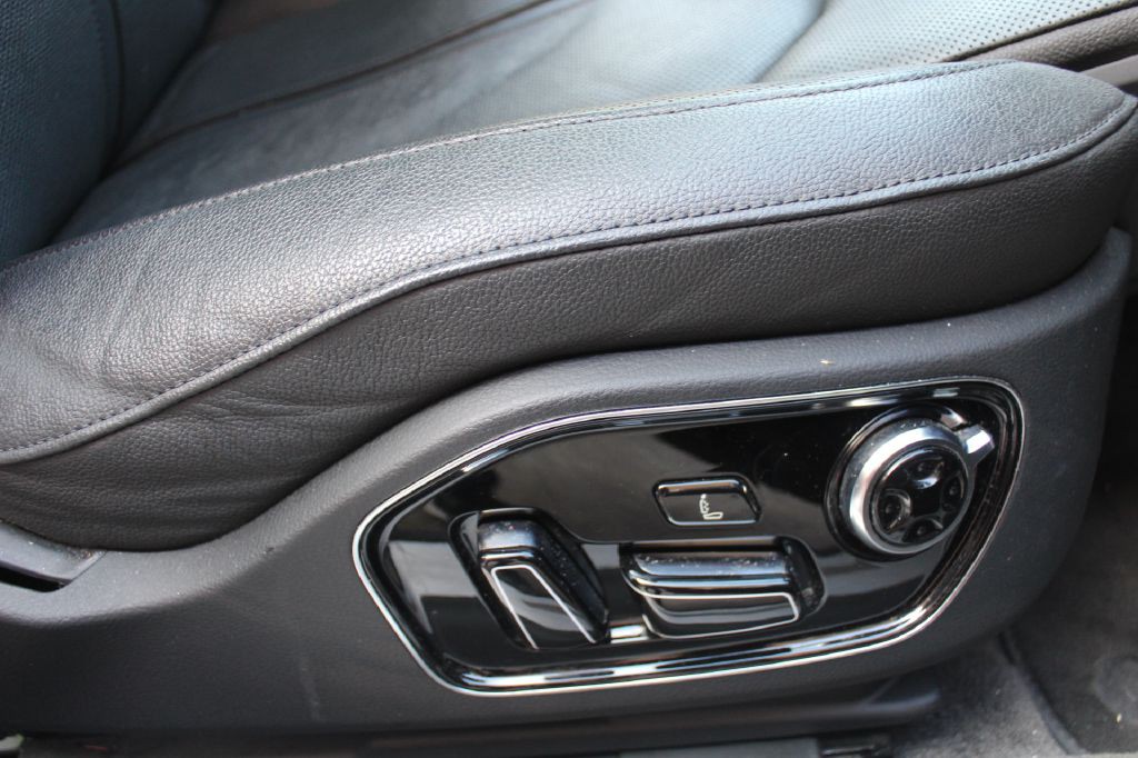 2014 Audi A8 Image 13