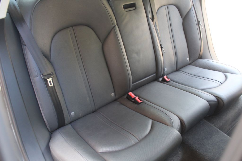 2014 Audi A8 Image 14