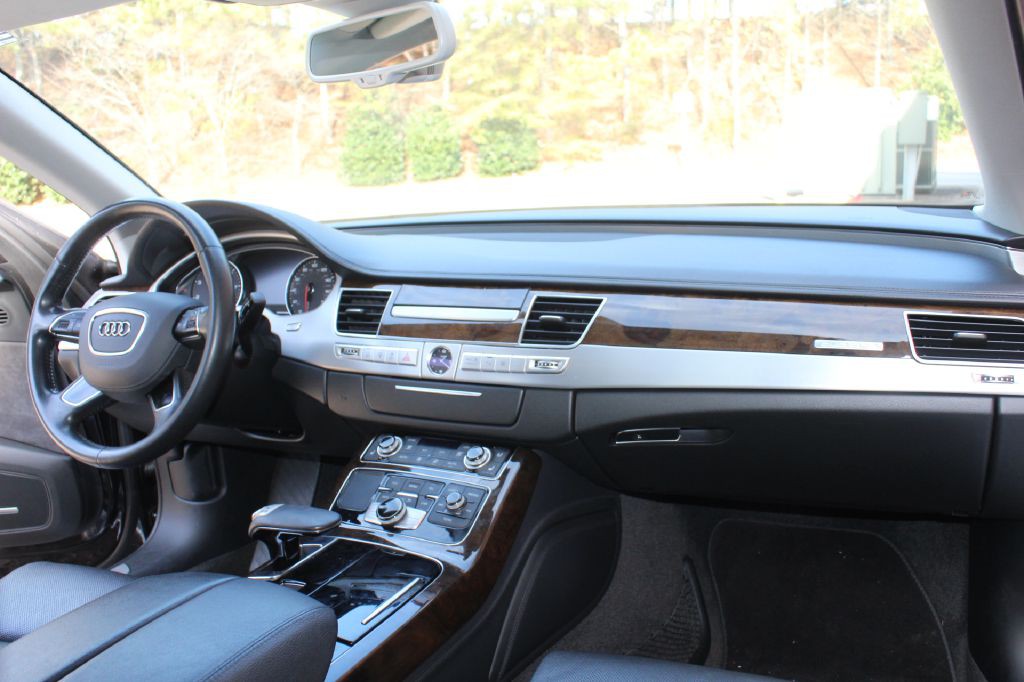 2014 Audi A8 Image 15