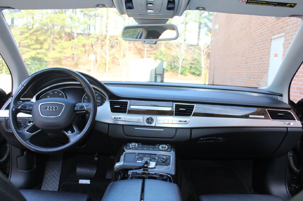 2014 Audi A8 Image 16