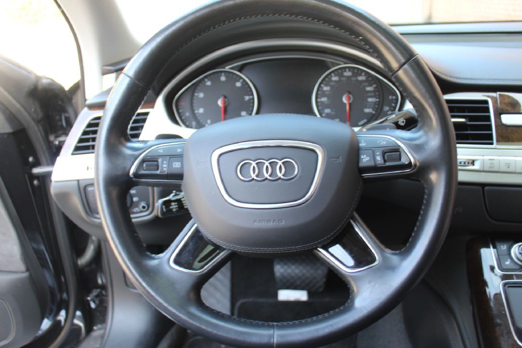 2014 Audi A8 Image 18