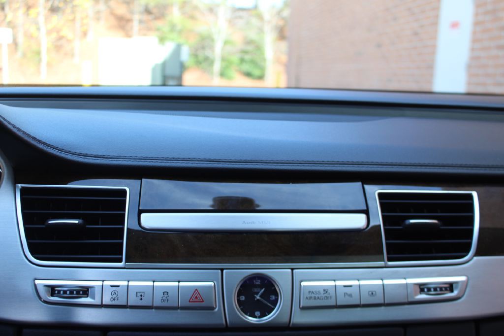 2014 Audi A8 Image 22