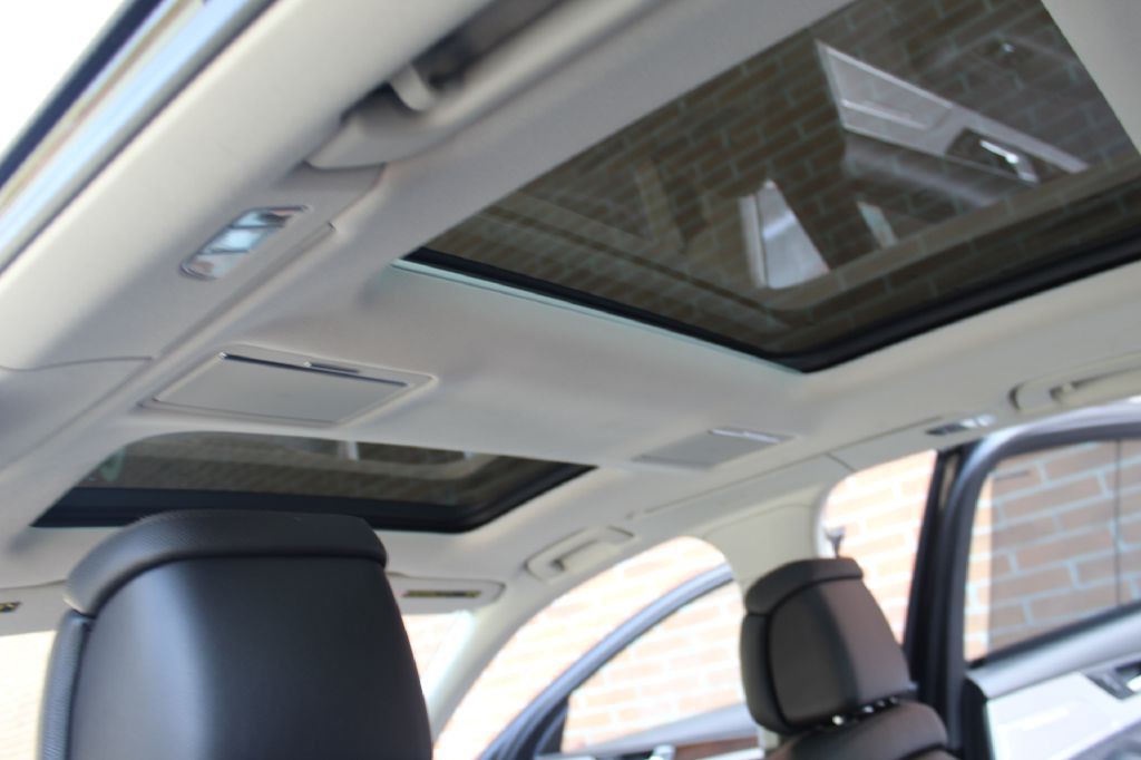 2014 Audi A8 Image 24