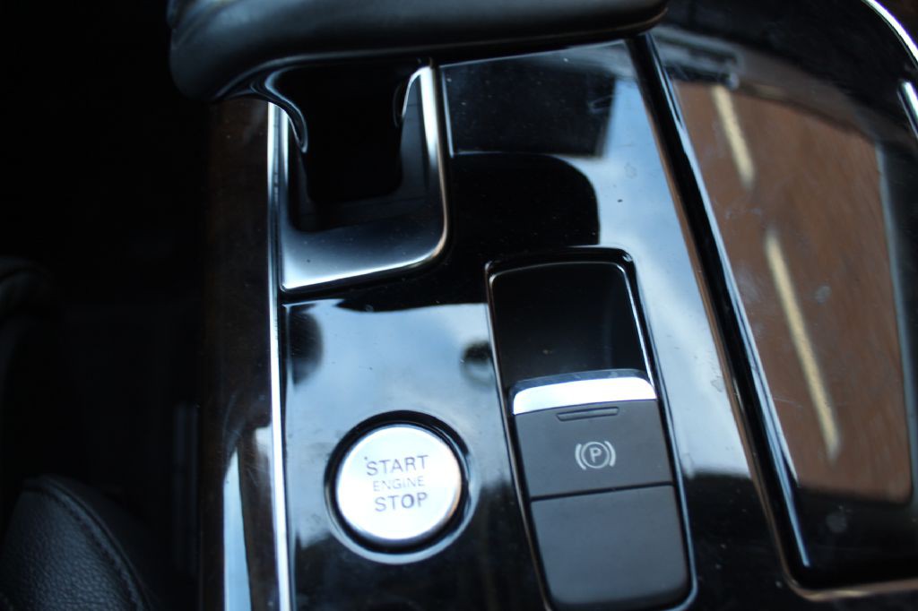 2014 Audi A8 Image 27