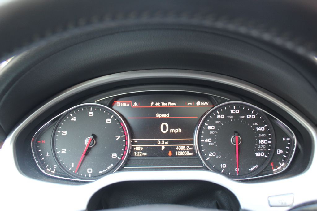 2014 Audi A8 Image 28