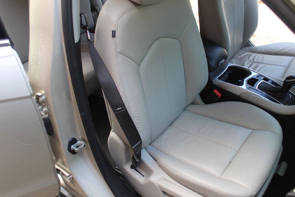 2014 Cadillac SRX Image 12