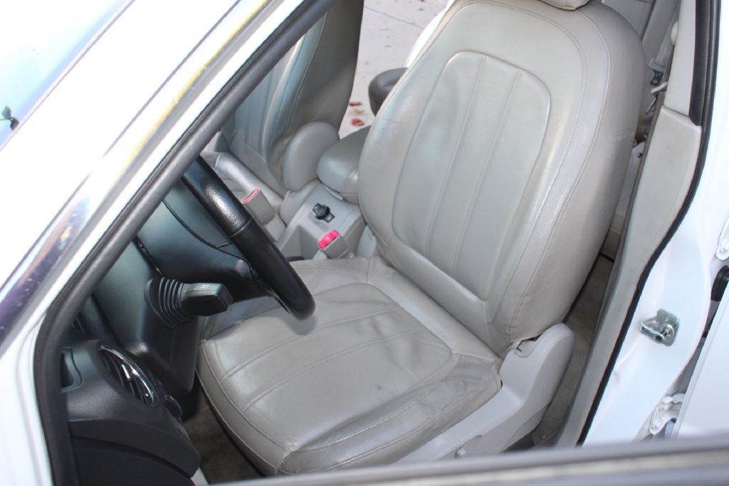 2008 Saturn Vue Image 11