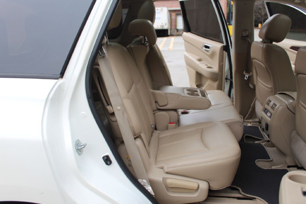 2015 Nissan Pathfinder Image 8