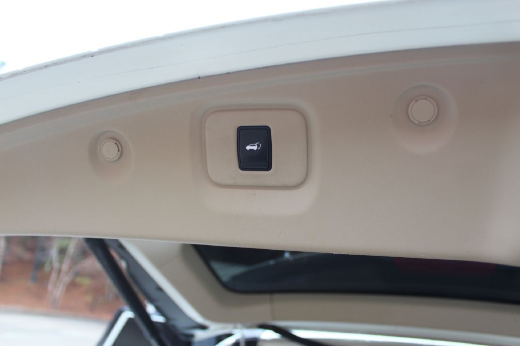 2015 Nissan Pathfinder Image 26