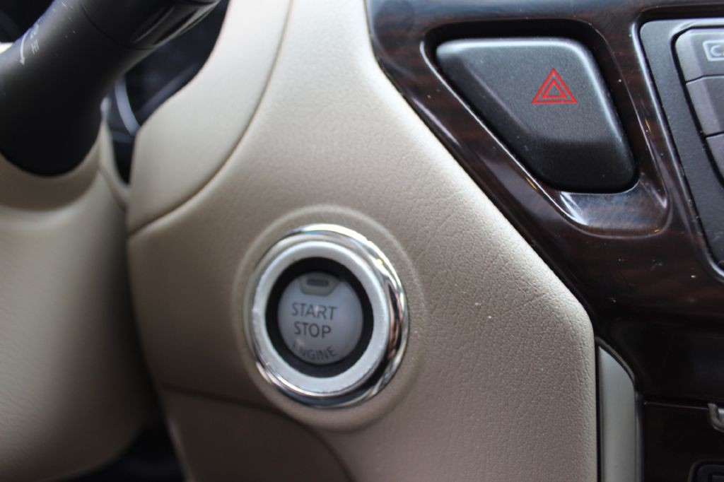 2015 Nissan Pathfinder Image 27