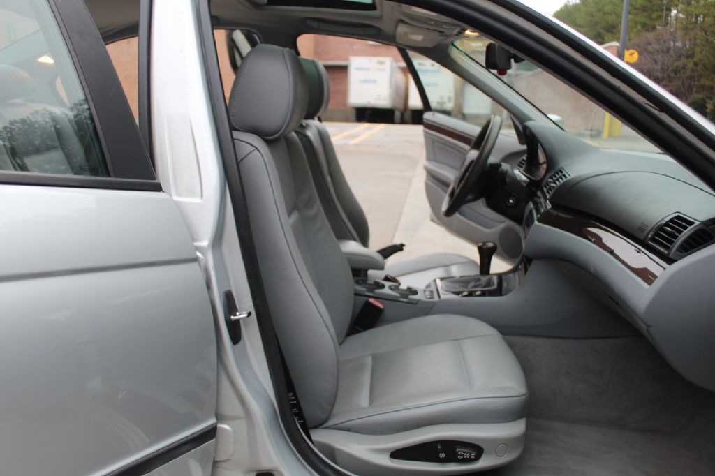 2003 BMW 3 Series Image 7