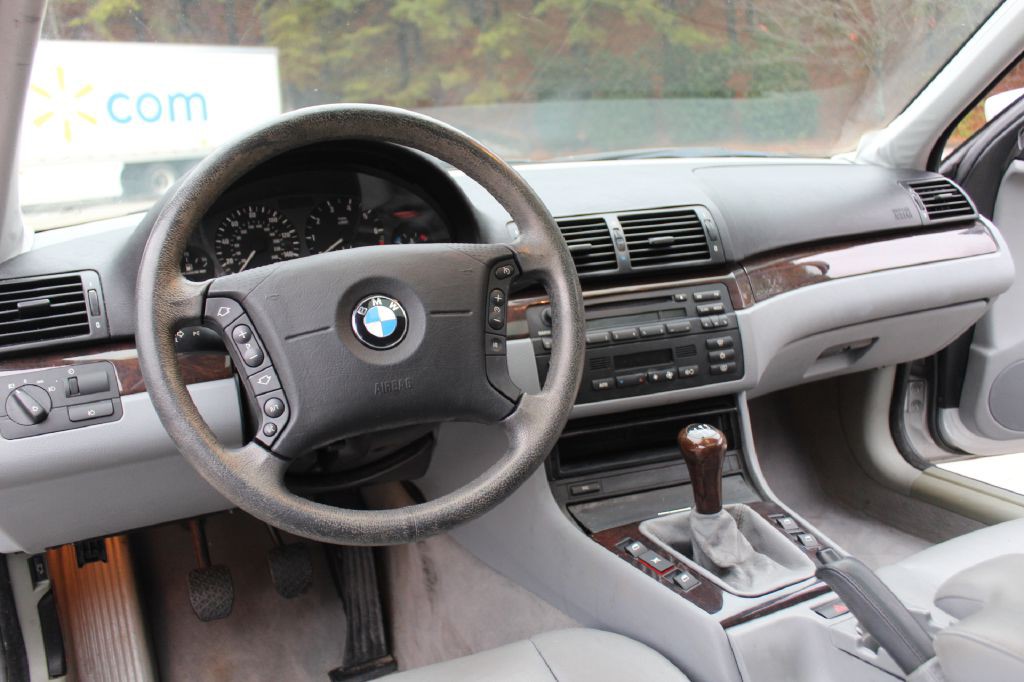 2003 BMW 3 Series Image 15