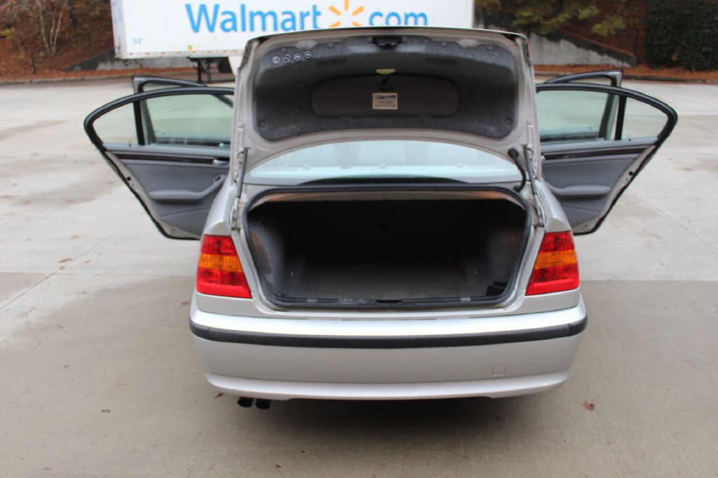 2003 BMW 3 Series Image 23