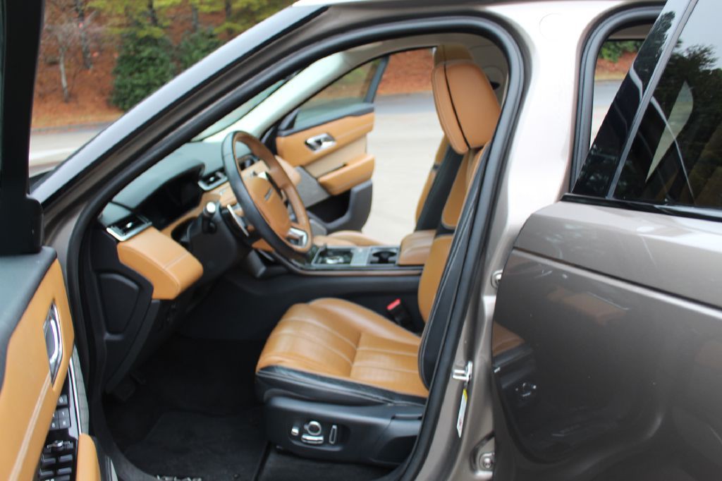 2018 Land Rover Range Rover Image 11