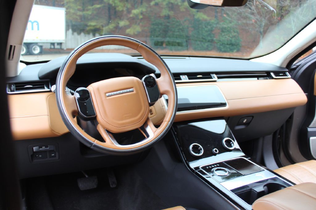 2018 Land Rover Range Rover Image 17