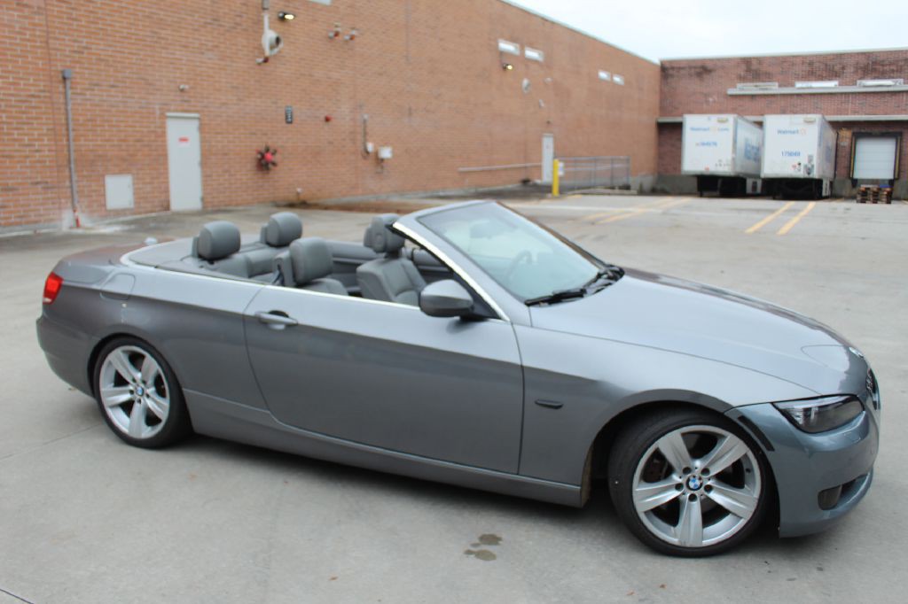 2010 BMW 3 Series Image 12