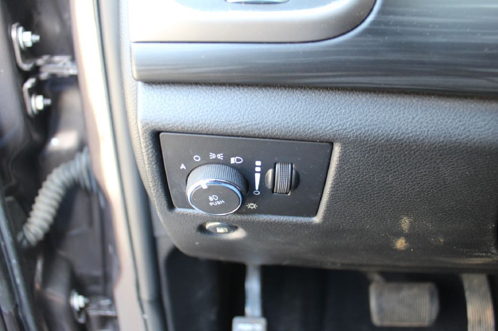 2019 Jeep Grand Cherokee Image 17