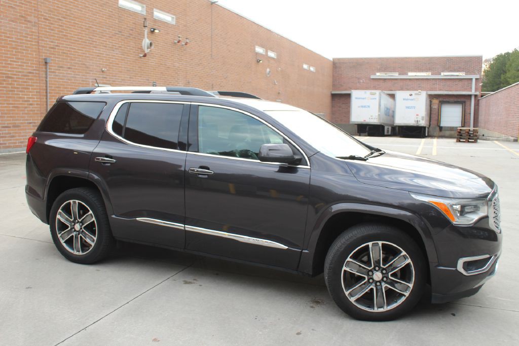 2017 GMC Acadia Image 6
