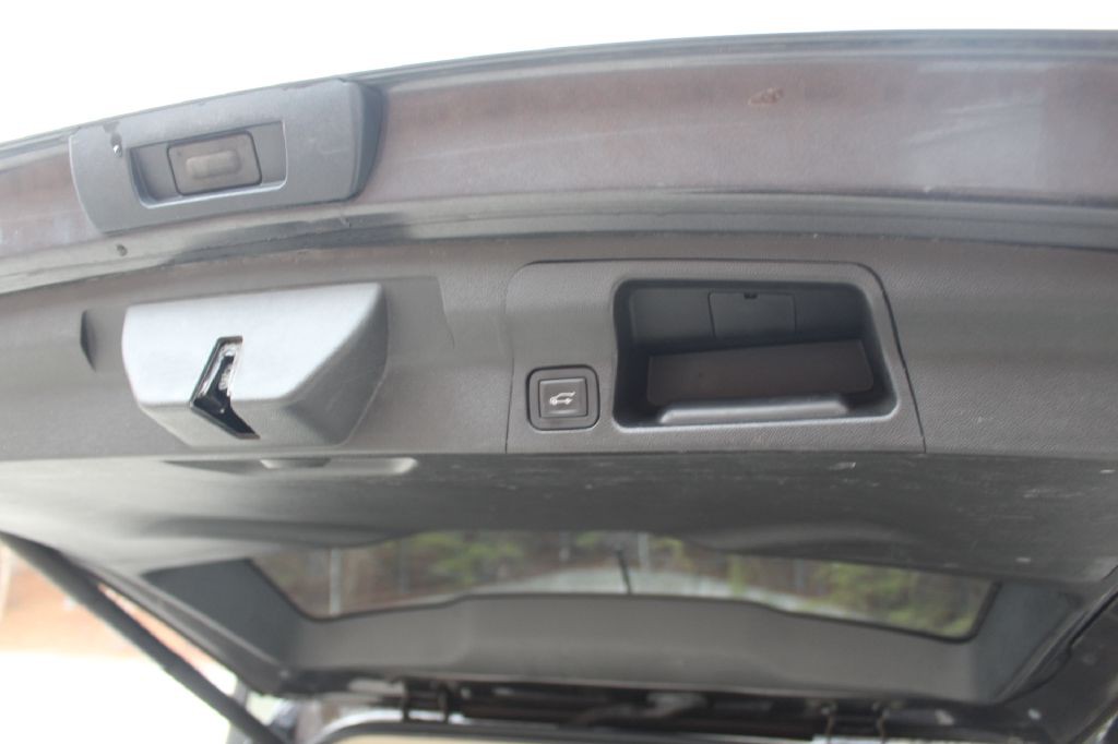 2017 GMC Acadia Image 25